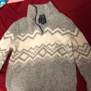 American Eagle sweater